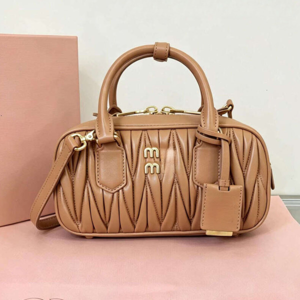 Women Designer Top Handle Ruched Crossbody Bag With Detachable Shoulder Strap Vintage Arcadie Matelasse Bowling Bag Women sac Nappa Leather Metal Le