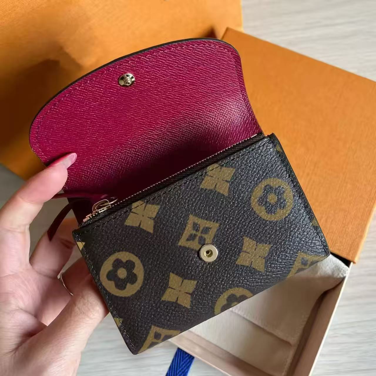 2026 retro chic press button ladies mini purse women minimalist european style coin holder female daily use short card clutch