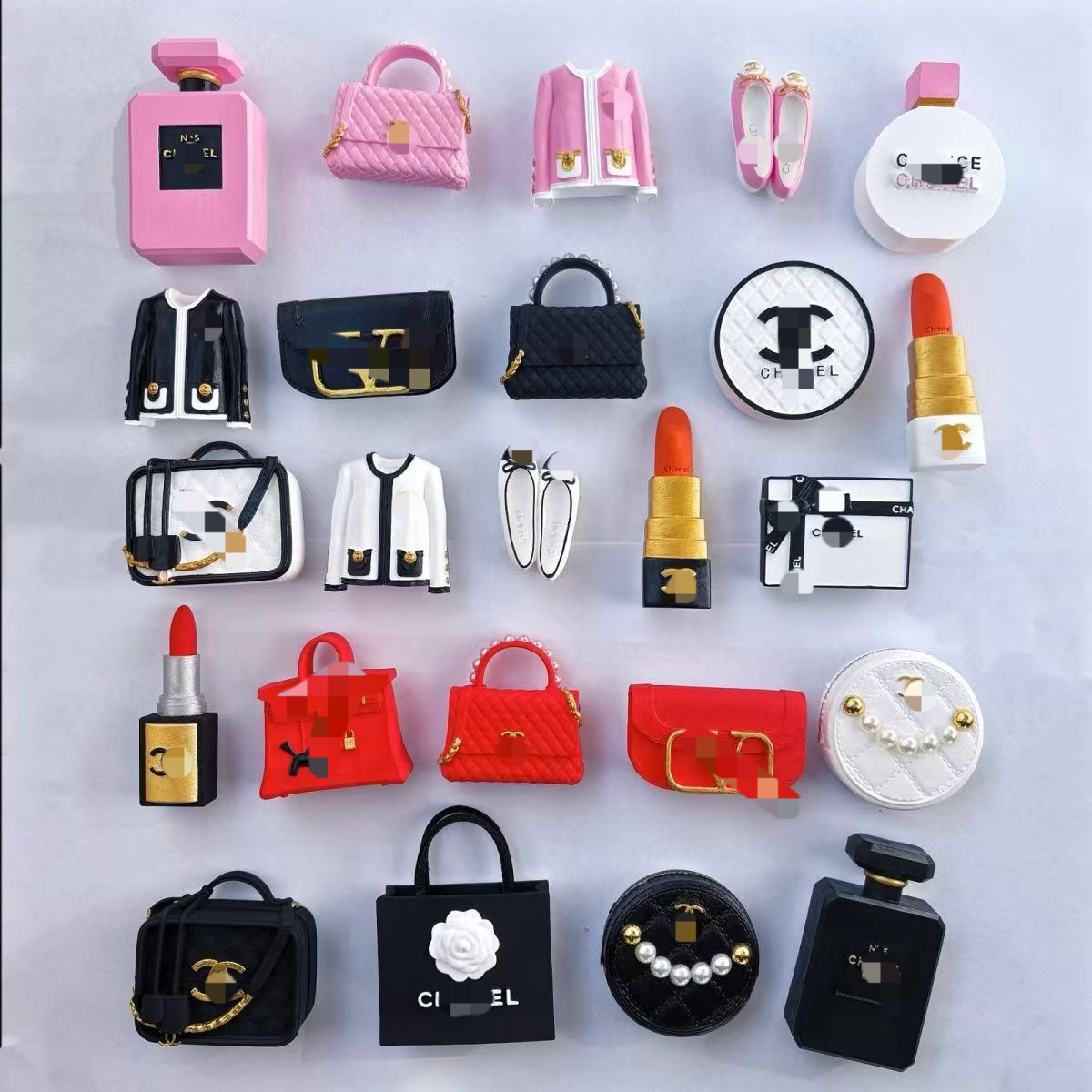 Car air freshener vent clip, high-end bag and slipper perfume ornament, long-lasting fragrance, light luxury design