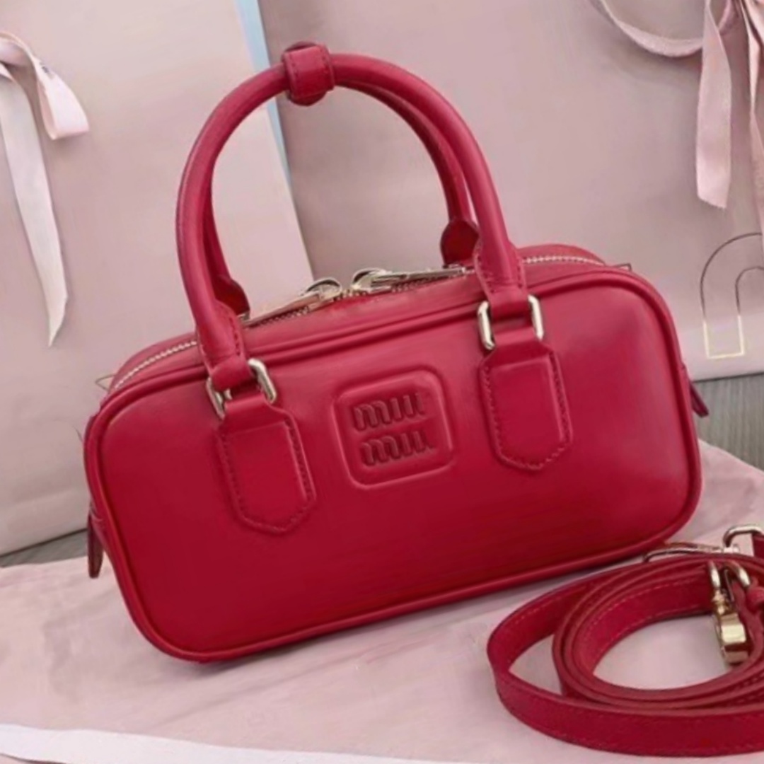 10a top Luxury Design Fashion Ladies PU mini zip Bowling Bag Embossed Logo Top Handle Handbag Gold Hardware Removable Strap Crossbody Shoulder Satch