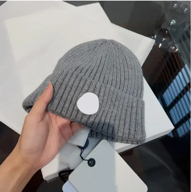 Plaid beanie designer hats for men knitted bonnets winter hat fall thermal skull cap casual travel classical luxury beanies black grey keep warm