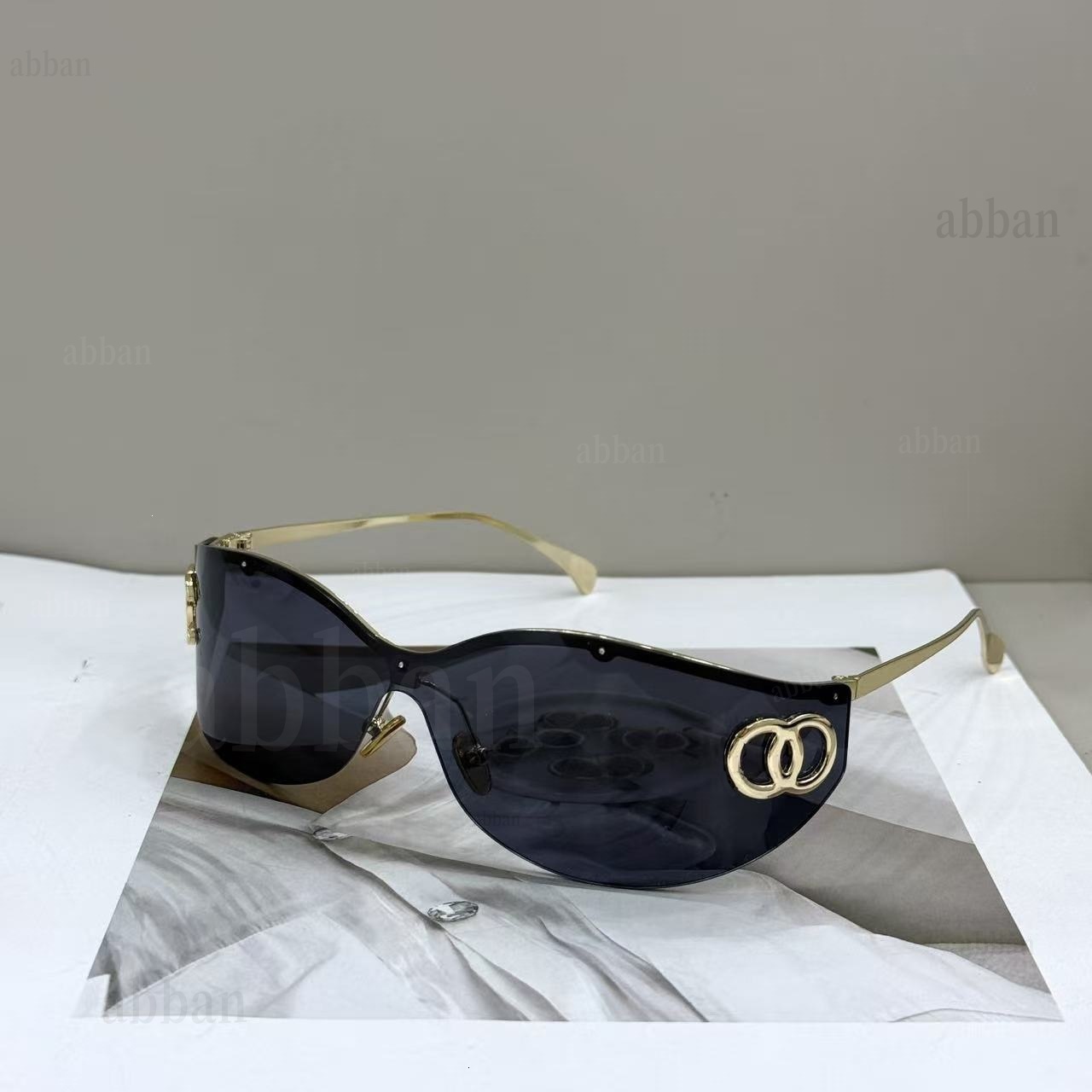 New Designer Sunglasses For Women Oval Frame Vintage Cat Eye Sunglasses Womens Fashion Sunglasses Goggle Eyeglasses UV 400 Glasses For gift With box