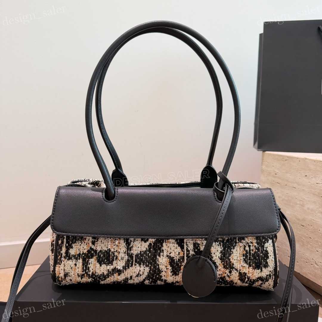 2026 Luxury shoulder bag designer Tote bag 26p series double letter solid buckle caviar pattern bag preppy coco bag Mouth cap bag 26s Long handle la