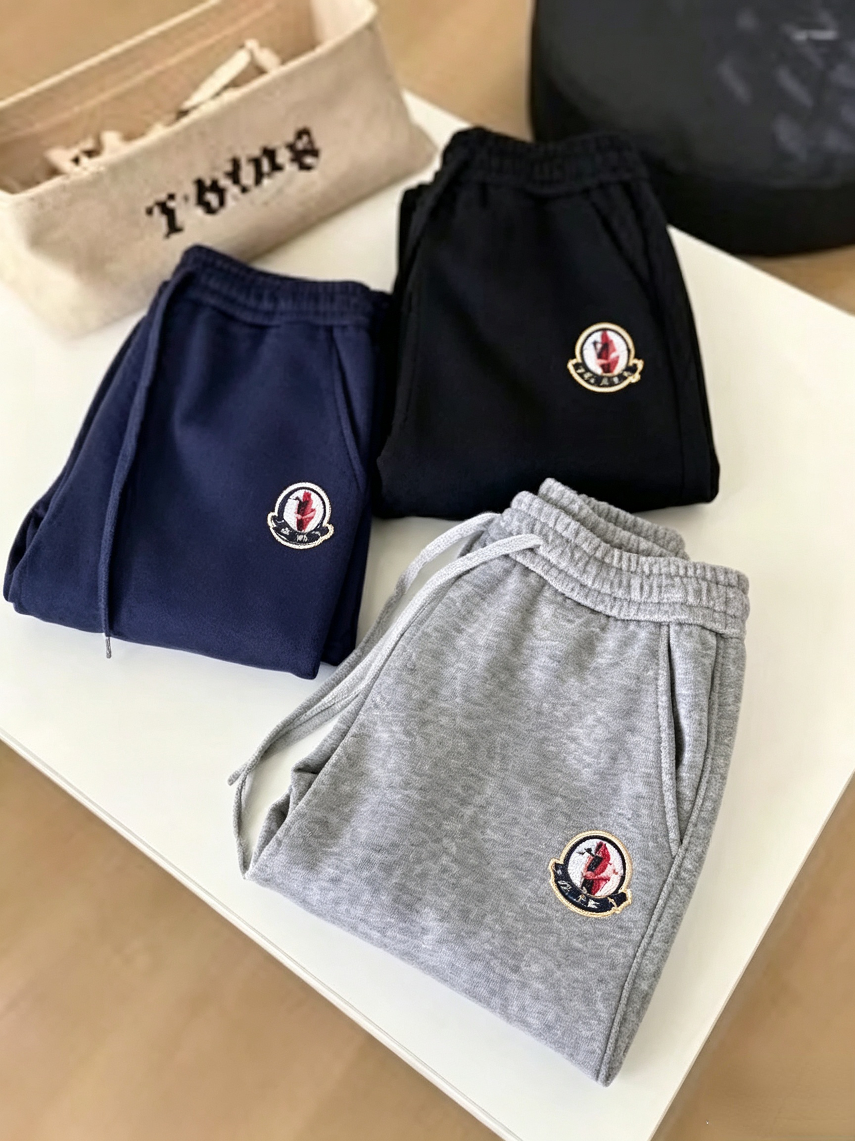 Designer Men's sports Pants Designer running pantalon jogging mens joggers sweatpants Spring Autumn Casual Trendy Loose Versatile Sports Large