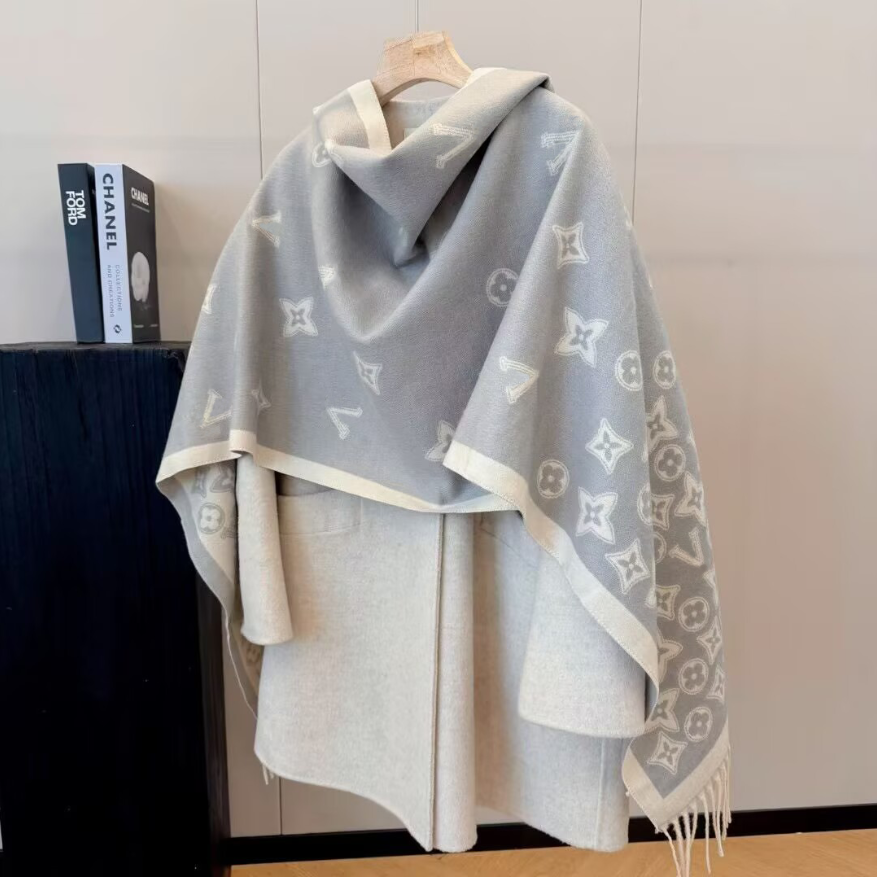 Designer scarf Large letters scarfs jacquard weave cashmere autumn and winter women warm men comfortable touch senior fashion versatile