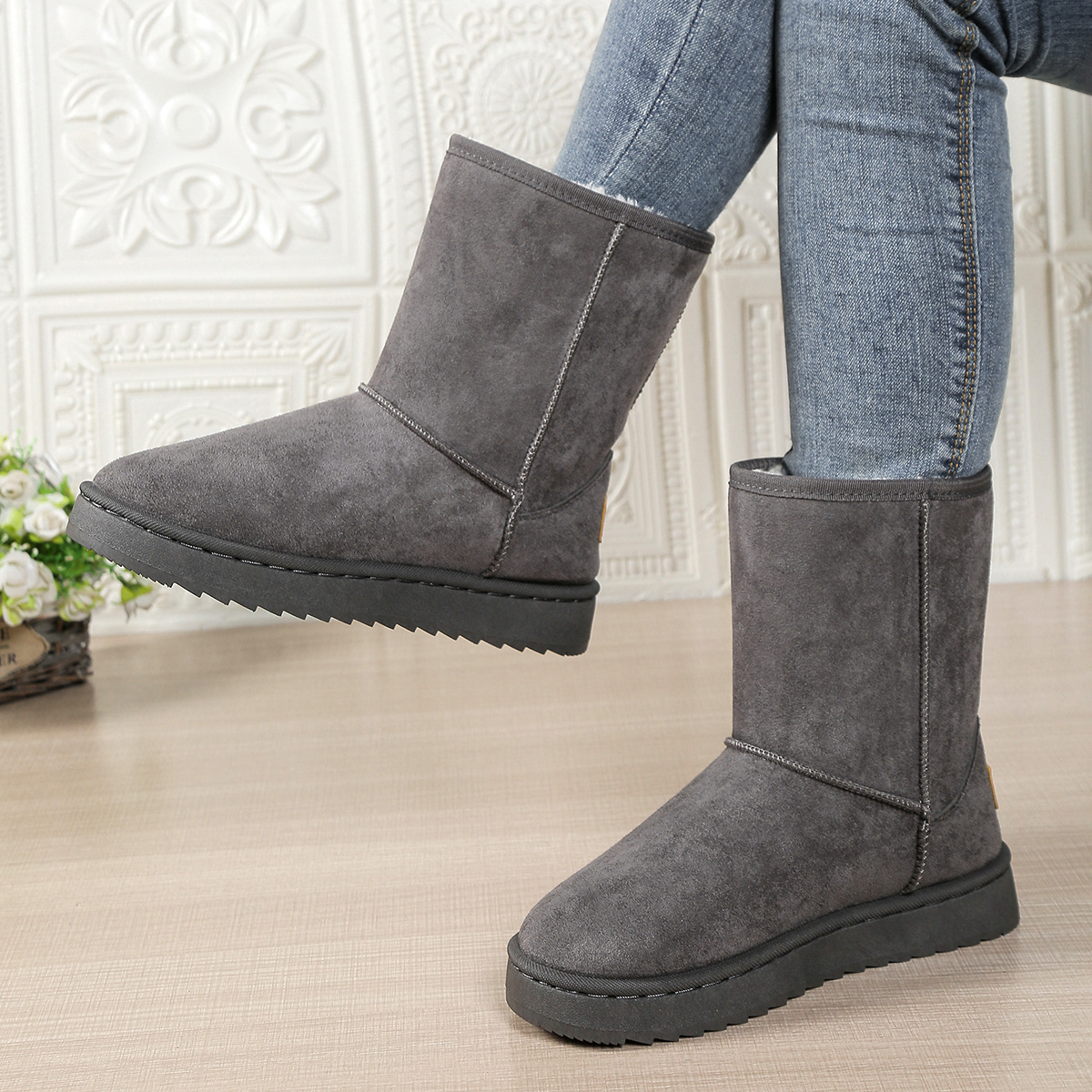Free shipping snow women 2026 new hot selling winter with plush boots thick midsole one foot big size cotton shoes for warmth