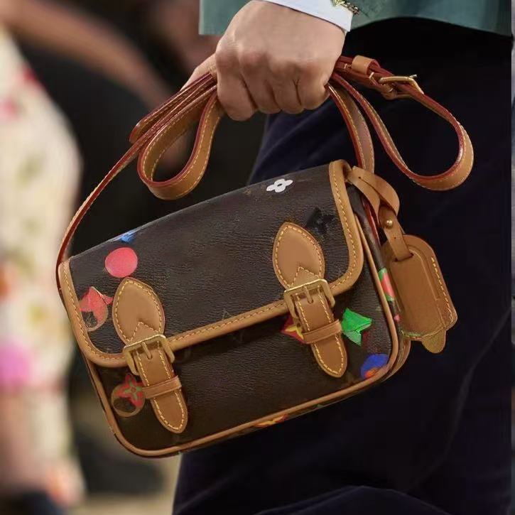 nil bags Men Fashion Casual Designe Luxury Satchel Wearable Wallet Bag Messenger Bag Crossbody Shoulder Bag Totes Handbag TOP Mirror Quality M26805