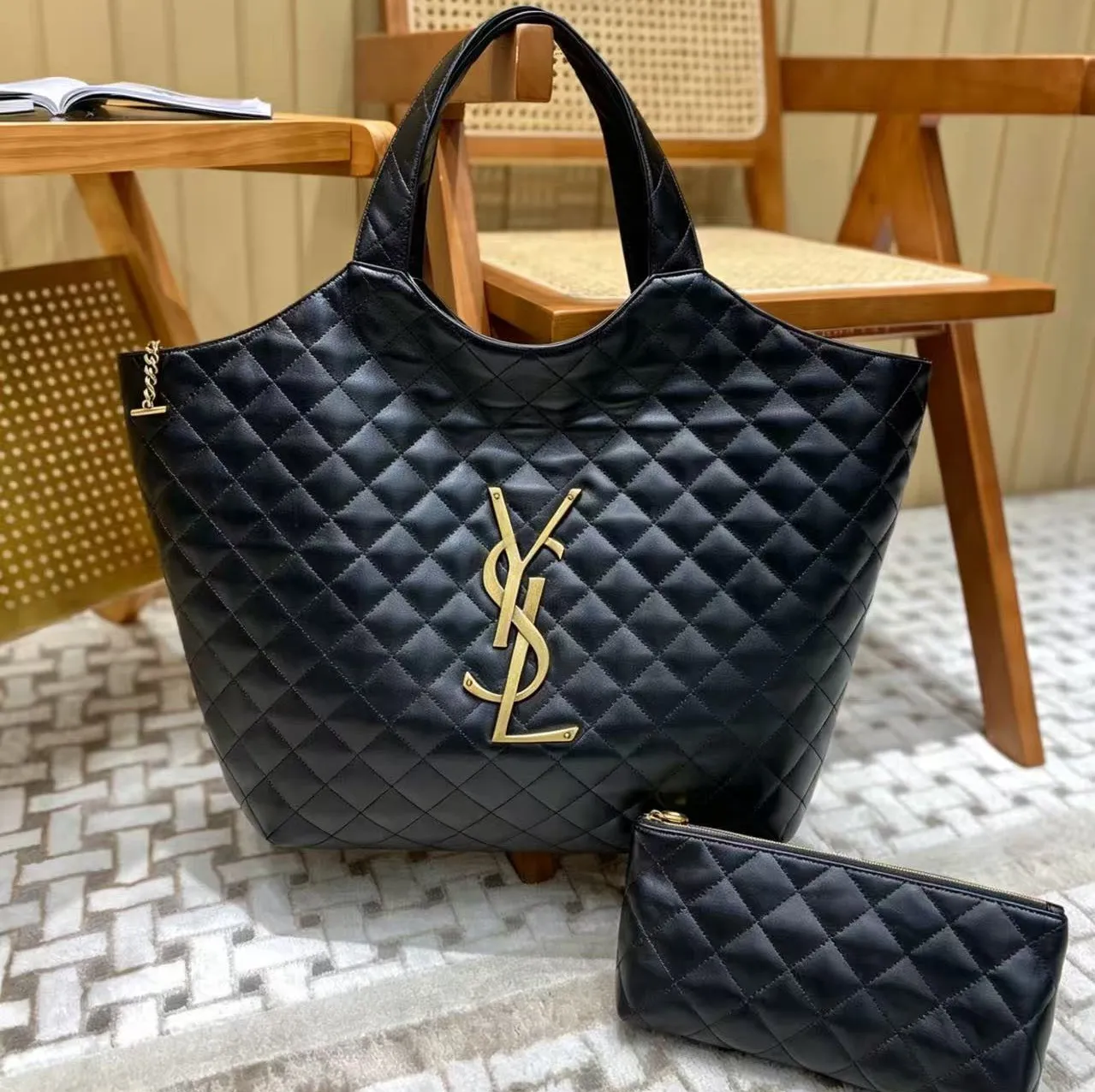 Luxurys Designer Bag Icare Maxi tote bag Women Tote Messenger Bag Shopping Bag Beach Bag Fashion Famous High quality Underarm Bag Shoulder Bag Women