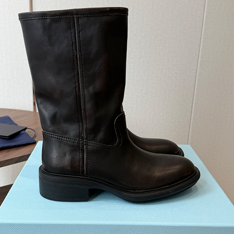 Designer Vintage Effect Leather Boots Womens Luxury Modern Black Calf Leather Shoes Upper Short Boots Womans Fashion Leisure Travel Chelsea Short Bo