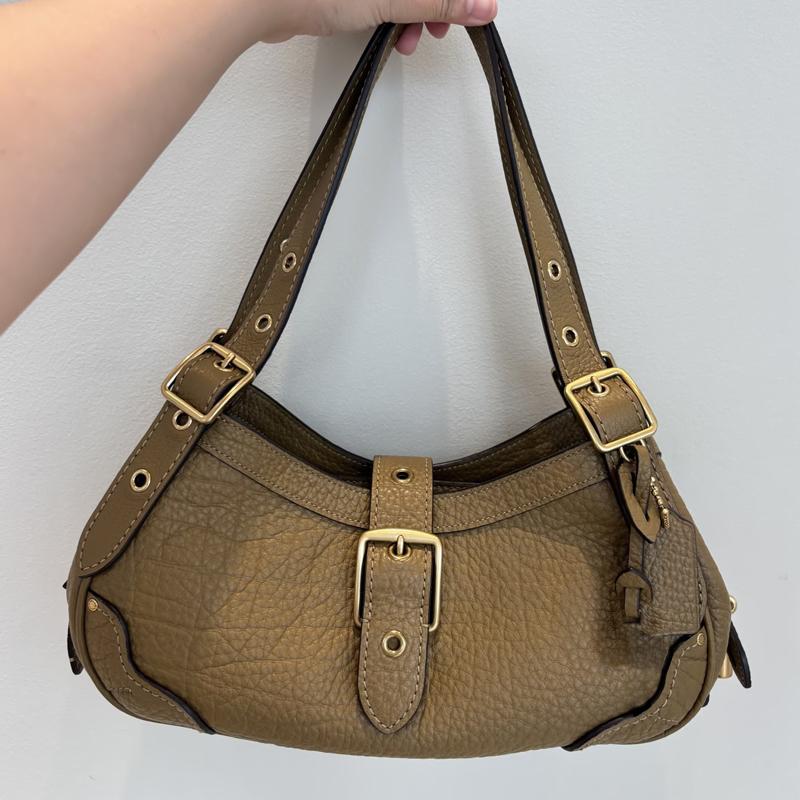 Sacs de soirée Mode Femmes Sac Livraison gratuite Noir Polyvalent Noir Moto Splice Design Épaule Aisselles Luxe Sac À Main Valentines Simple Comm