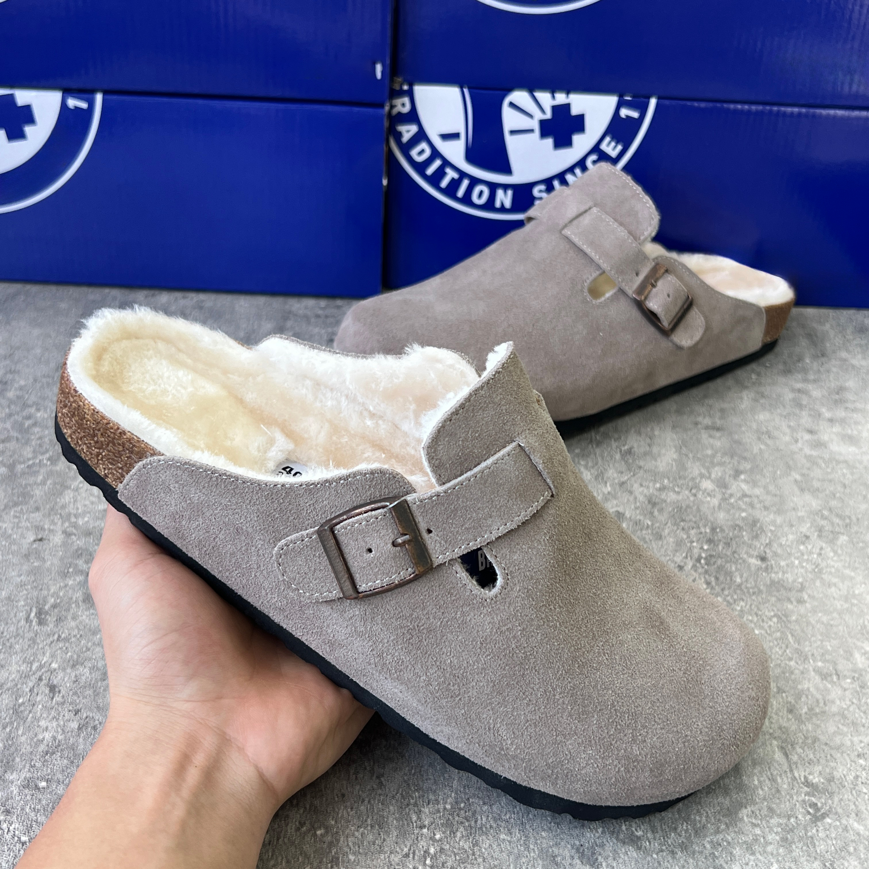 Designer Fur Slides Women Clog Sandals Slippers Men Slides Shoes Genuine Leather Clogs Sandale men women sliders trainers flip flops sandles sandale