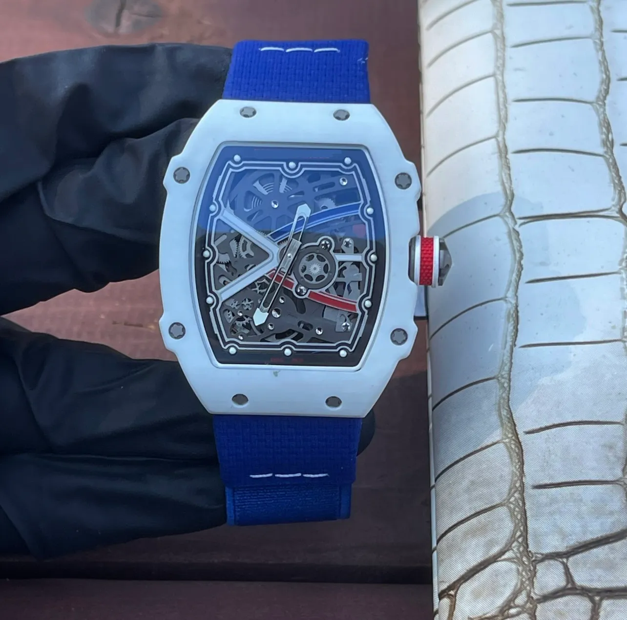 Hykj DHgate R M67 -2 Montre de créateur, montre pour homme à quartz de haute qualité, cristal saphir, montre mécanique, avec boîte de montre, mon