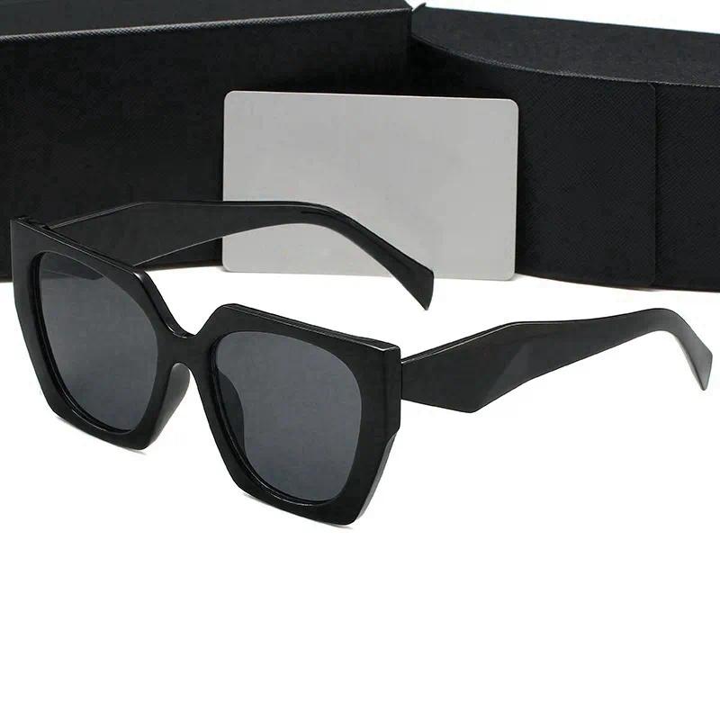 Top Lunettes de soleil de luxe Designer Femmes Hommes Portant la mode Vente chaude Senior Lunettes pour femmes Lunettes Cadre Vintage Lunettes de