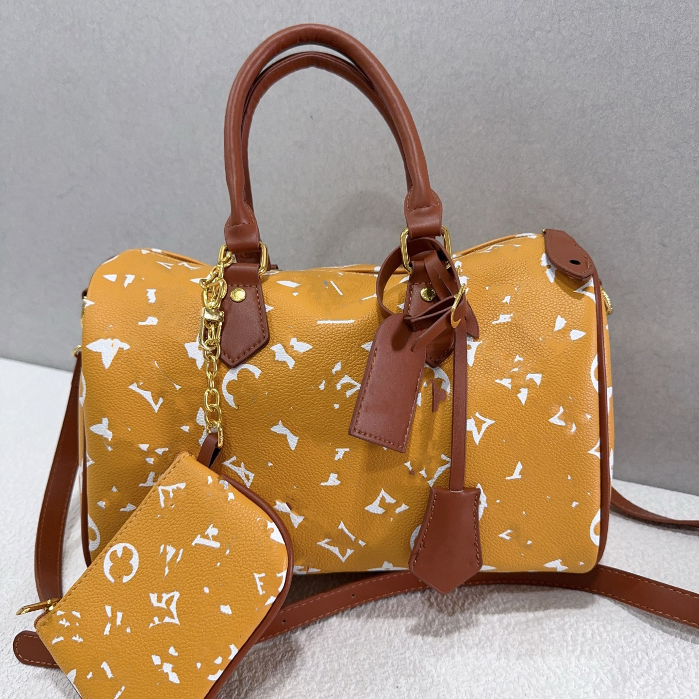 Designer Bag 2026 New Model Best-selling Boston Bag - Two-in-One Bag Versatile Crossbody Shoulder Bag Luxurious Shopping Bag