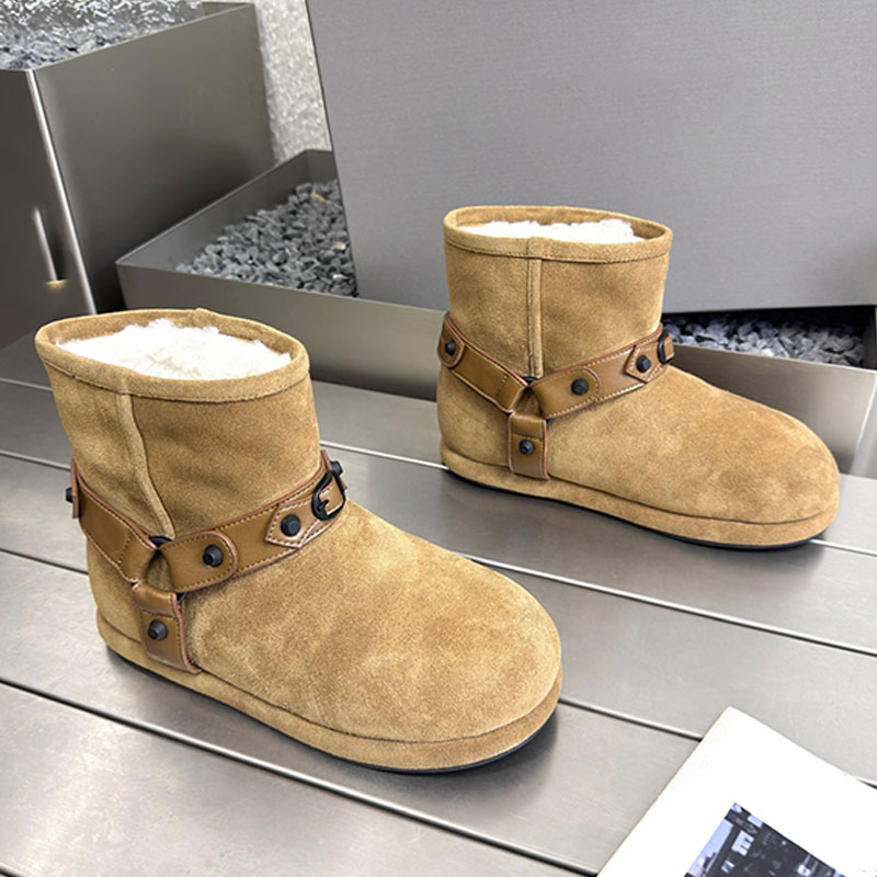 SS27 New Womens Flat Snow Boots Fashion Designer Metal Rivet Short Boots Upper suede Cowhide Fabric Cowhide Edging Large Sole Punk Street Snow Short