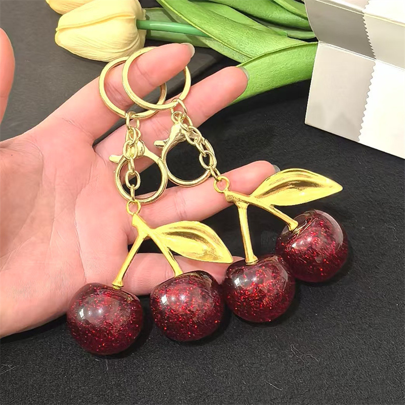 Designer Luxury Brand&# 039 Sunglasses Artificial Fruit Large Cherry Keychain, Metal Keyring, Bag Pendant, Creative Car Keychain