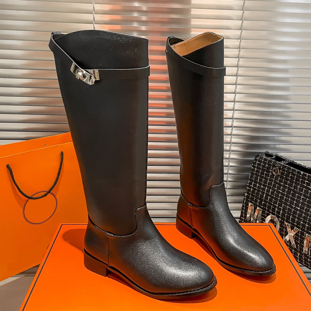 Top quality For Lady Buckle Black Calf Leather brand Knight Long Knee Boot Designer Fashion Winter Famous Jumping Women Tall Boots