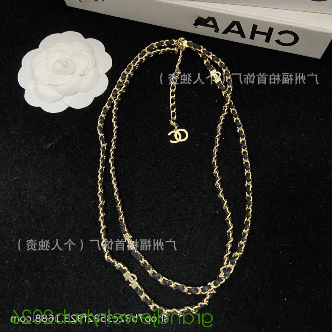 Designer CC Jewelry Necklace 26P Spring/Summer Black And Gold Leather Long Necklace Sweater Chain Classic Vintage 14