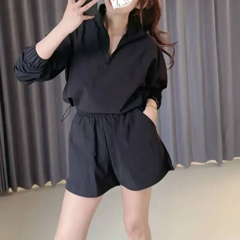 Luxury Designer Women Summer Thin 1/4 Zip Crop Polo Jacket Sunscreen Yoga Track Pullover Lightweight Outerwear for Golf Tennis Hiking Lounge