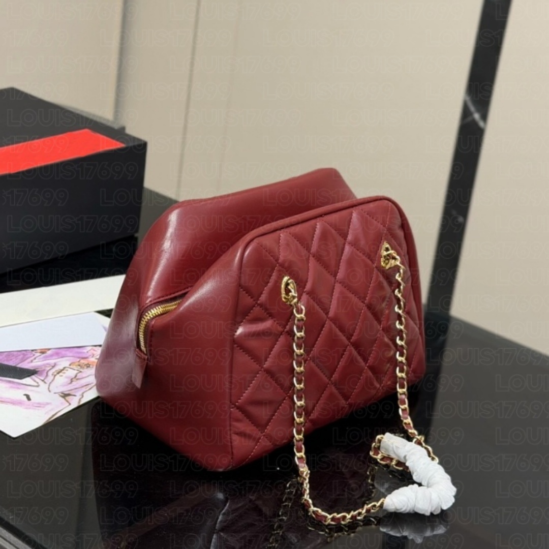 10a designer Women Diamond Quilted Bowling Bag Glossy Leather Large Capacity Chain Shoulder Hobo Bag Gold Hardware Zipper casual Travel Handbag Shop