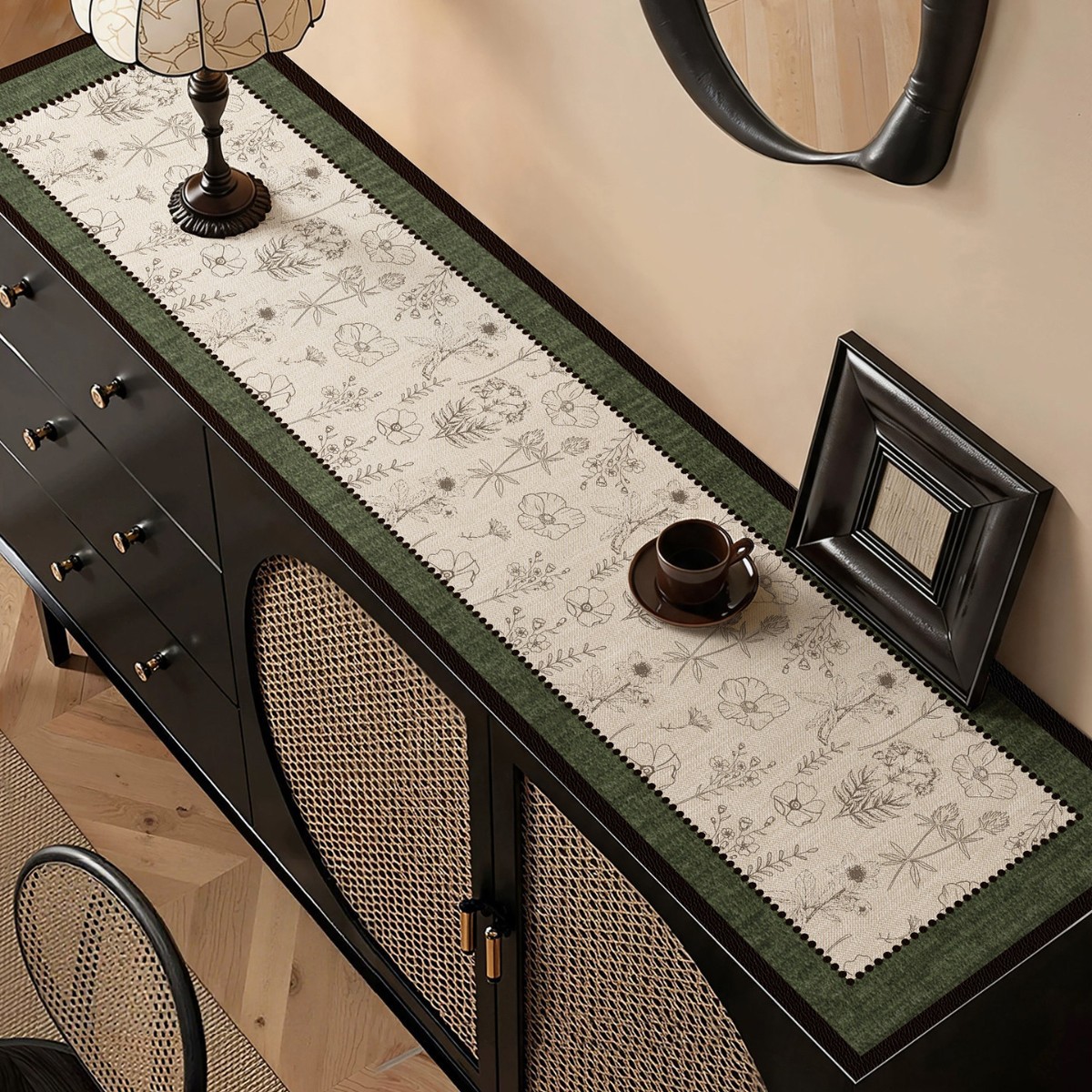 Tapis de buffet/support TV de style vintage français, lavable, imperméable, résistant à la chaleur et aux taches.