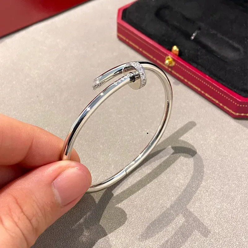 Bracelet thin Bracelets designer for women bangles 18K rose gold silver black nail bracelet Designer Jewelry personalized bangle Titanium Steel c4b