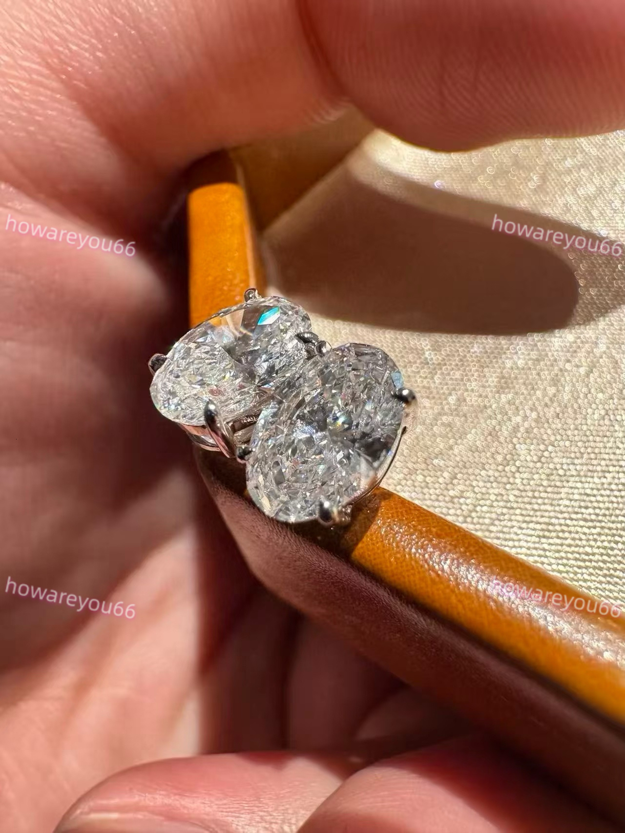 2ct 3ct Laboratory Cultivated Oval 18K gold 18k White D VVS Clarity 2-color Platinum IGI Certified Diamond Earrings