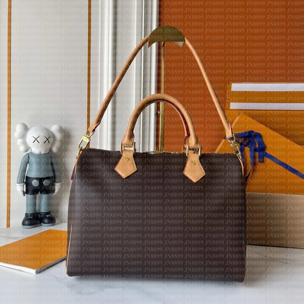 Designer bag Luxury bag Shoulder bag Womens classic vintage pillow bag High quality crossbody bag Leather large capacity shopping bag Duffle bag Pil