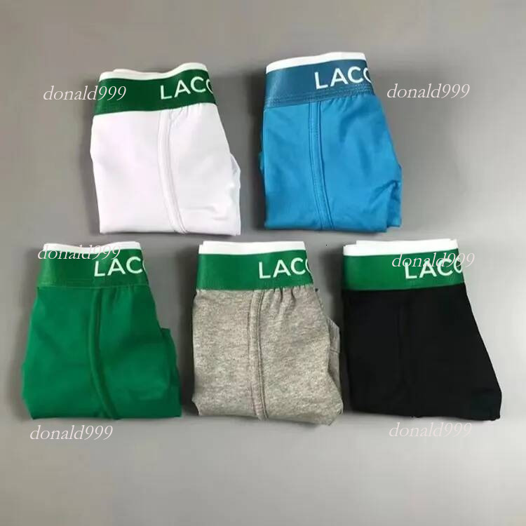 3PIC desinger with the box Underpants 3 pieces Men's underwear made of pure cotton, casual and comfortable, flat cornered and square cornered s