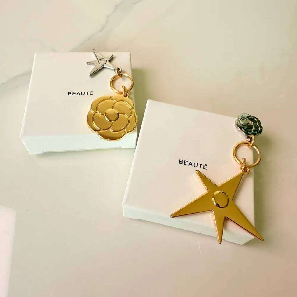 Evening Party Small Gifts Designer giveaways Key Chain Keychain Car Pendant Backpack Horse Ornament DIY Bracelet Necklace VIP Favors T15