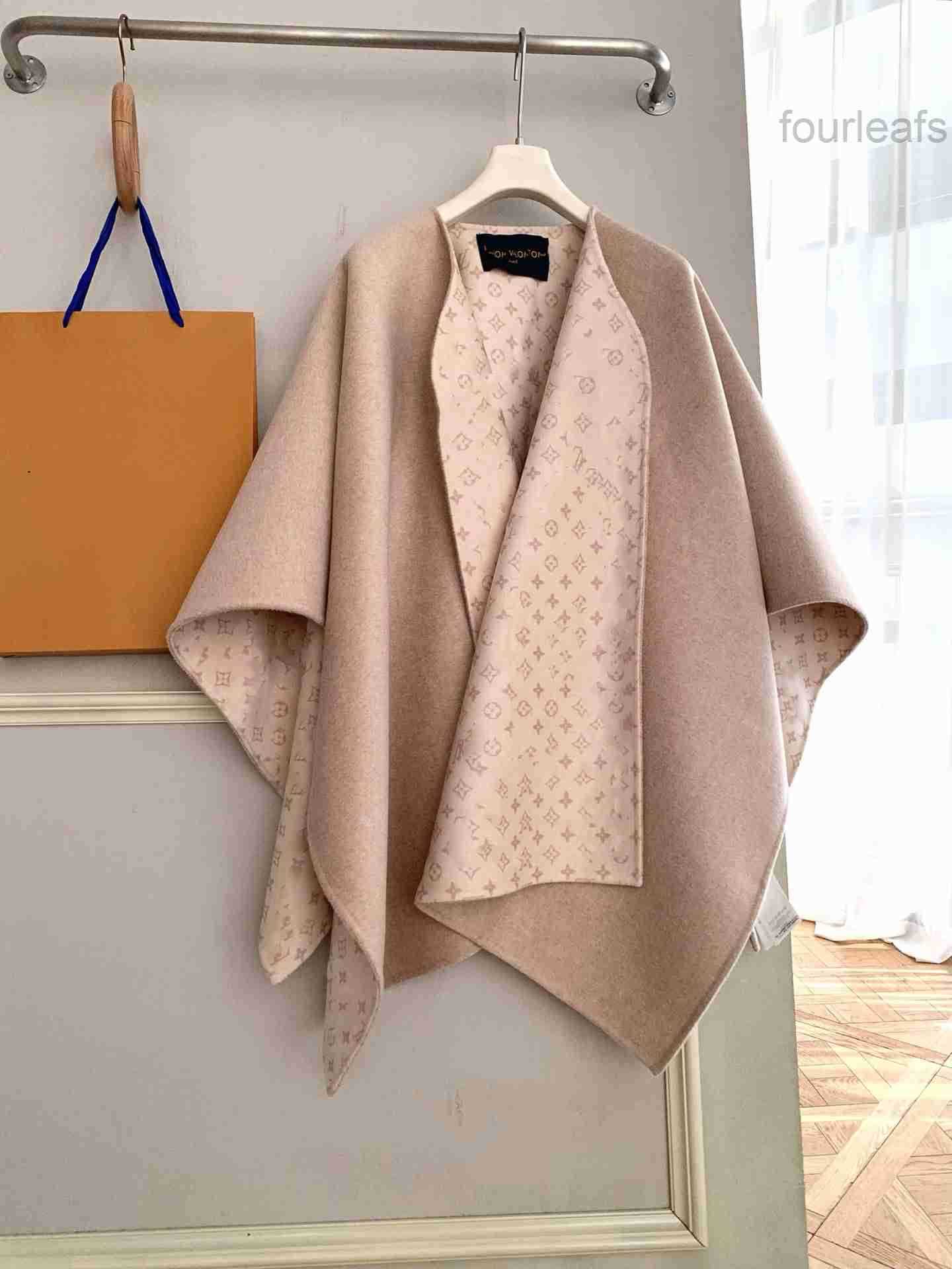 25ss luxurious designer cashmere cloak double-sided women autumn and winter warmth wool scarf two-tone reversible wool coat woolen coat shawl multi-