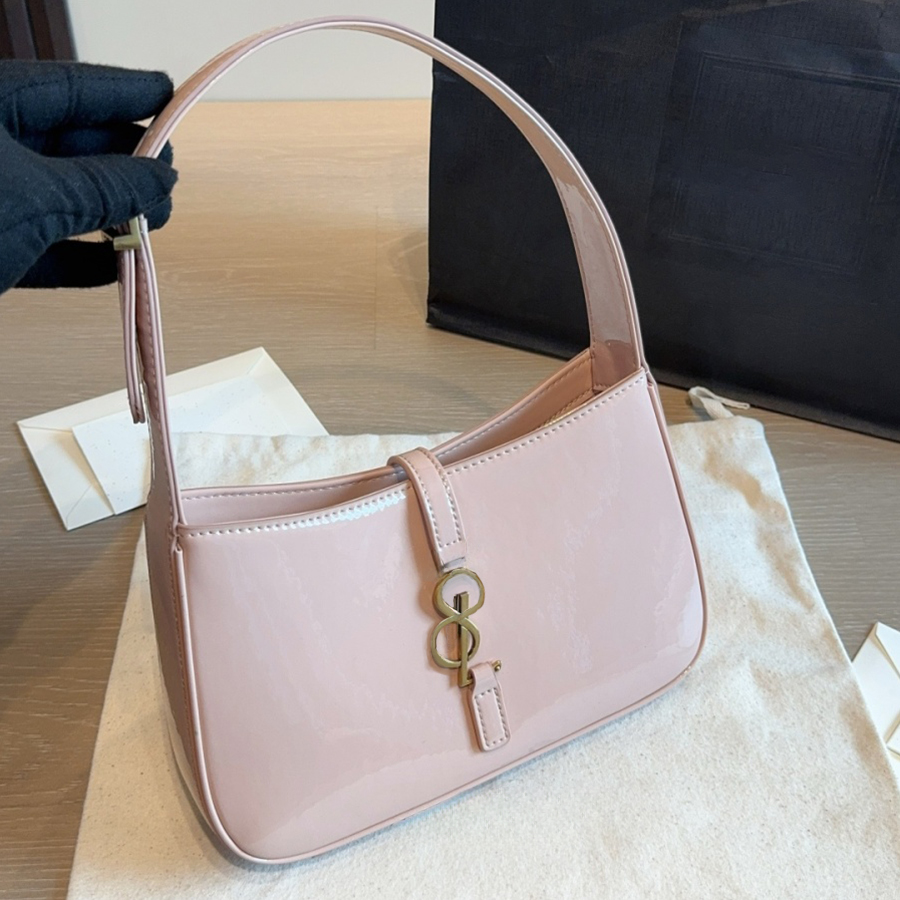 Sacs fourre-tout de créateurs Femmes Sac axillaire Sac à main classique Lettre de mode Sac à bandoulière élégant Sac classique de luxe Sac à band