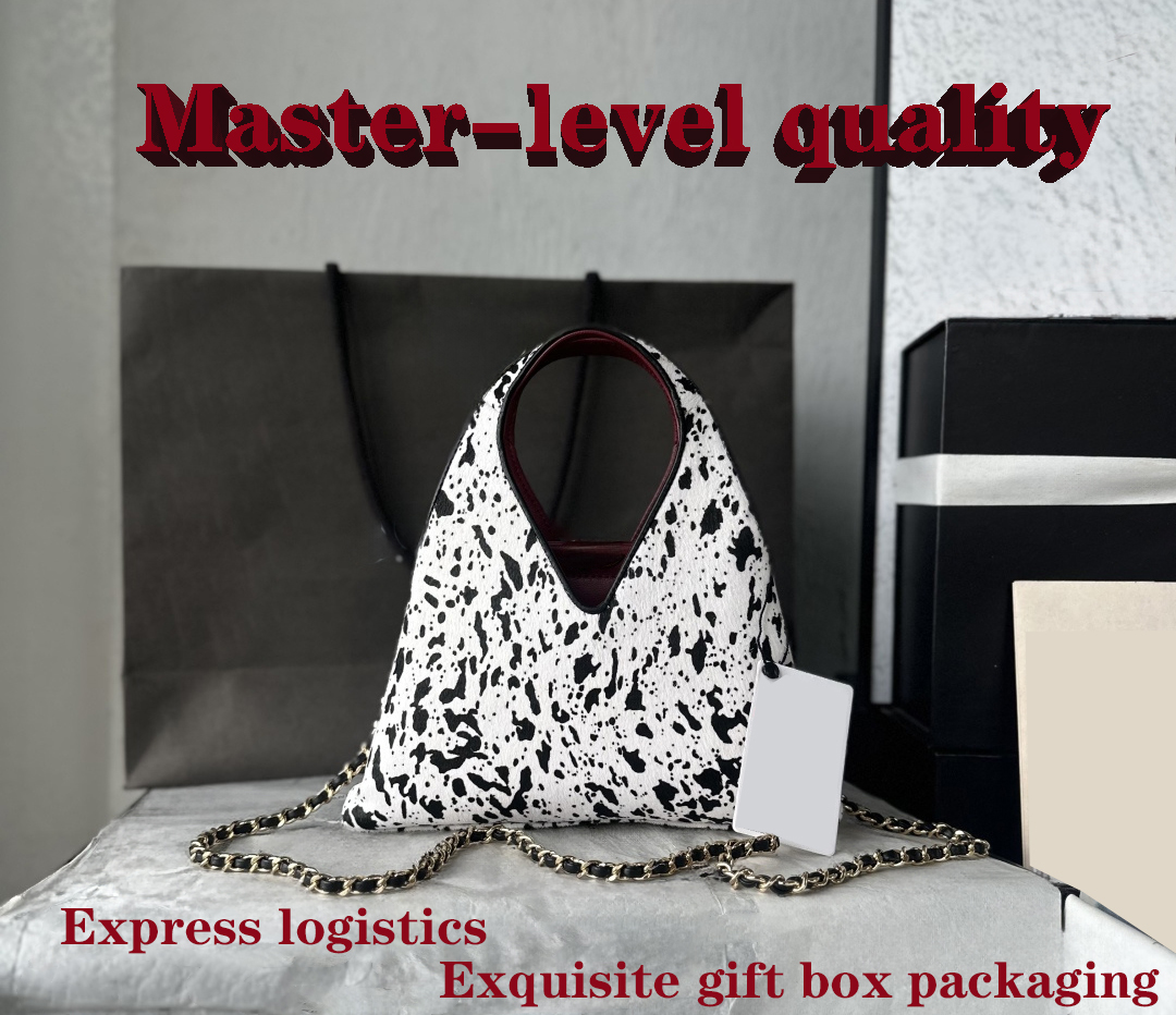 Master level quality high-end new product triangle bag with wine red lining and leather chain, lazy and casual shoulder bag, crossbody bag with box