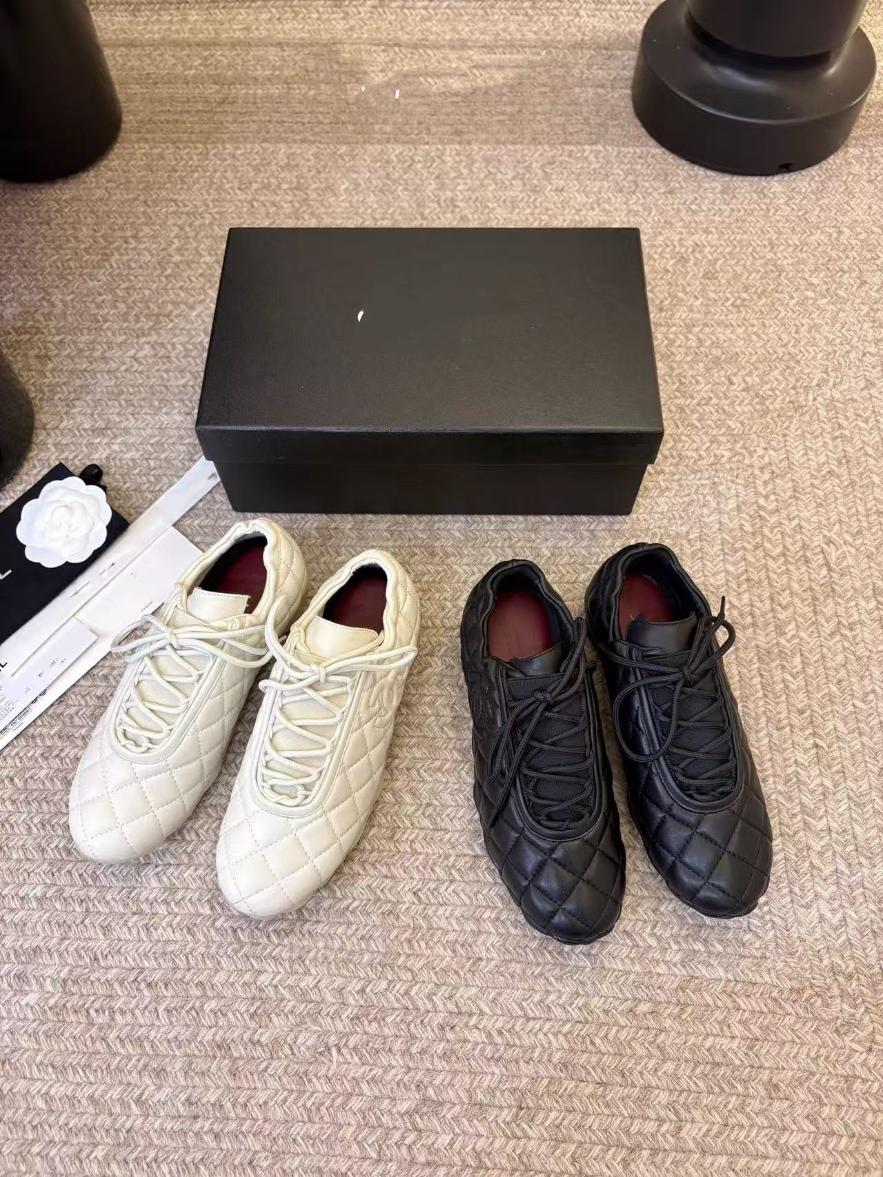 Nouvelles baskets à bout rond en tissu suédé, chaussures décontractées augmentant la hauteur à la mode