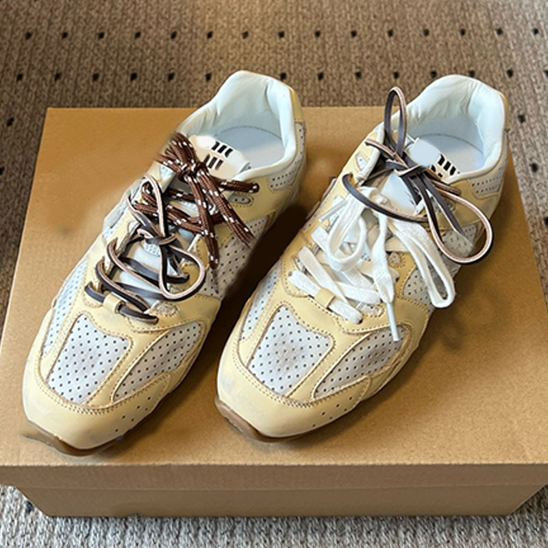 New womens retro lowtop casual sports shoes Breathable hole design High quality leather sports shoes Color blocked shoelaces rubber sole joints wome
