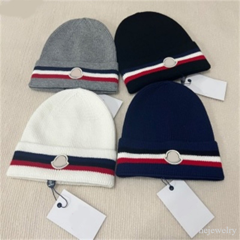 Classic tricolor stripe ribbed knit beanie metal badge winter hat caps for men ribbed knit folded cuff skull cap luxury hats designers men women cap