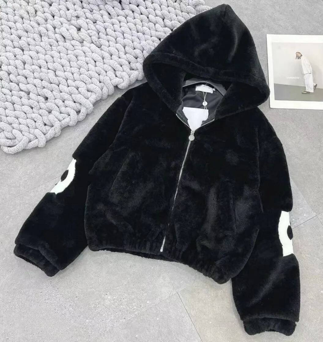 channels jackets Winter chan hoodie women men large fur collar Warm in autumn and winter coat Parisian designer fox fur thickened Coat warm waist cc