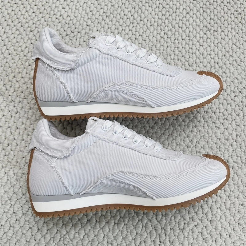 Vintage Style Unisex Sneakers Suede Nylon Spliced Leather Flat Running Shoes Designer Gum Sole Casual Daily Outfit Sport 599
