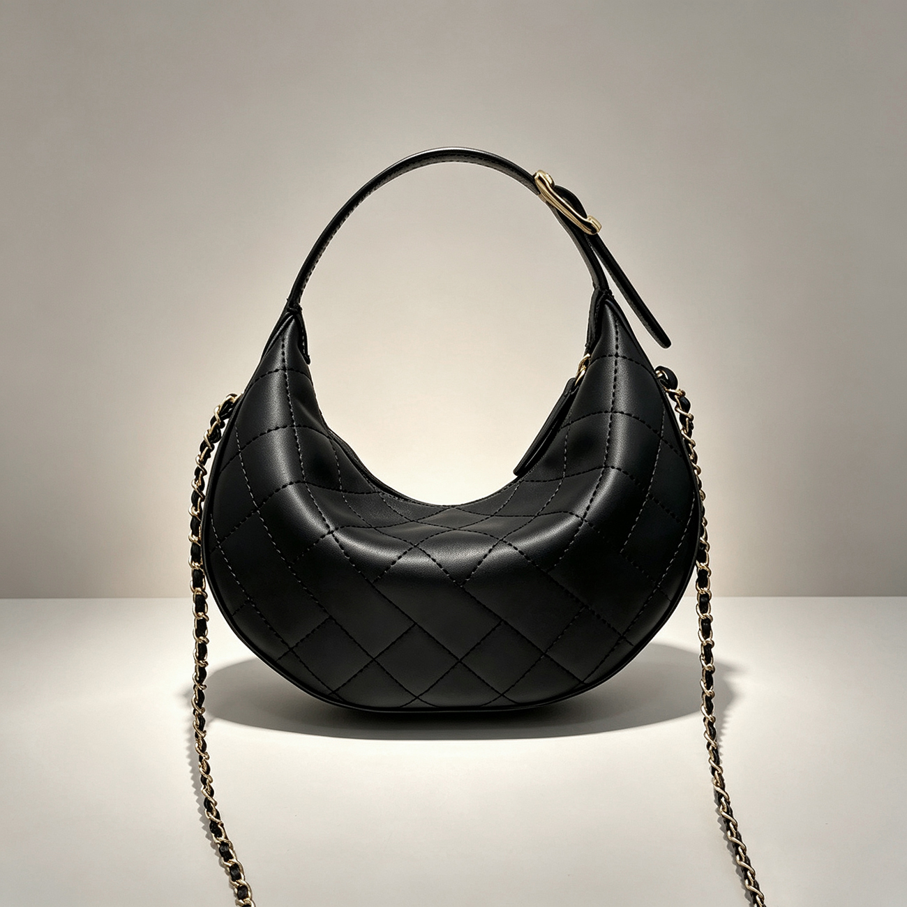 Diamond Quilted Designer Bag 26B Hobo Crescent bag Chain Crossbody Shoulder Bag Women Fashion Soft Leather Half Moon Handbag Quilted Crescent Hobo B