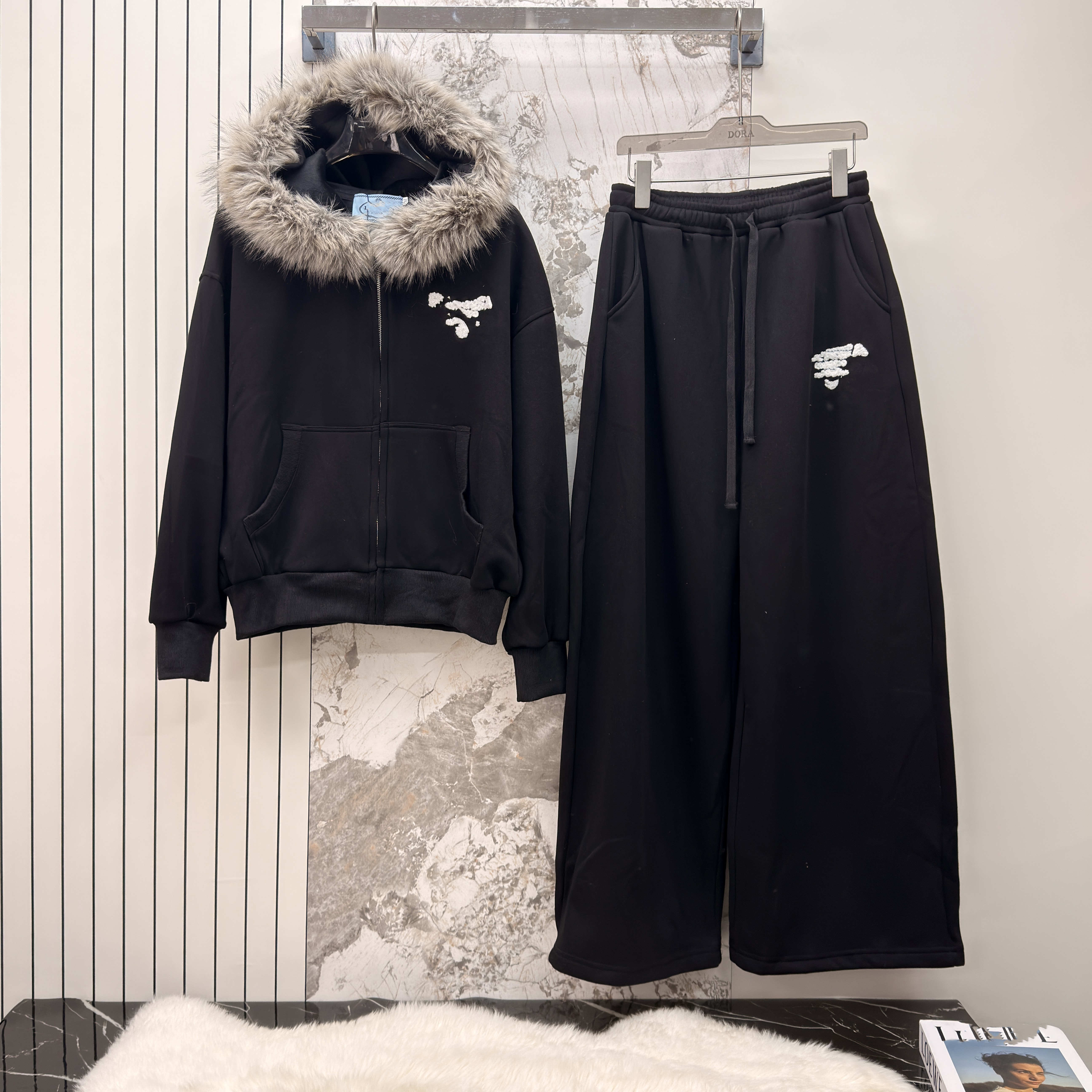 Luxury Fur Collar Hoodie 2 Piece Set Women Thick Fleece Zipper Jacket Wide Leg Pants Casual Designer Sweatsuit