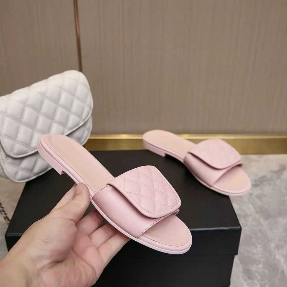 Women Diamond Quilted Flap Slide Sandals Flat Open Toe Slip On Mules Sweet Luxury Summer Slippers Q260916