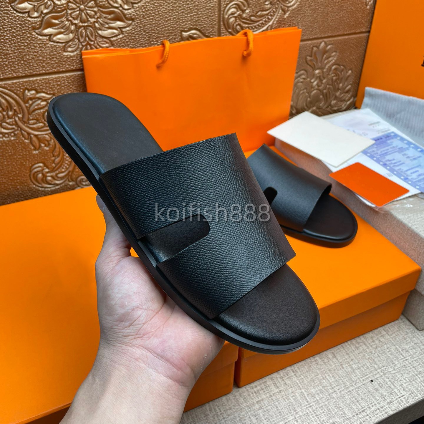 Izmir Slippers Designer Men Leather Sandals Luxury Flat Slides Flip Flop Summer Beach Casual vacation Fashion sandal Lazy Large Slippers