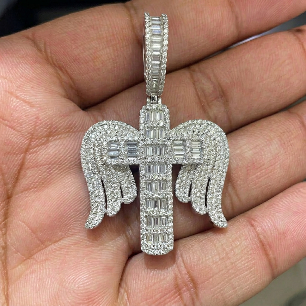 VVS Cross Design Moissanite Diamond Luxury Trendy 925 Sterling Silver Iced Out Hip Hop Religious Pendant For Men Women
