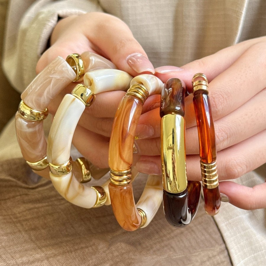 Fashionable Amber-Colored Bracelet for Women 2026 New Arrival, Niche Design, Stylish, Light Luxury, Instagram-Worthy, Versatile Accessory