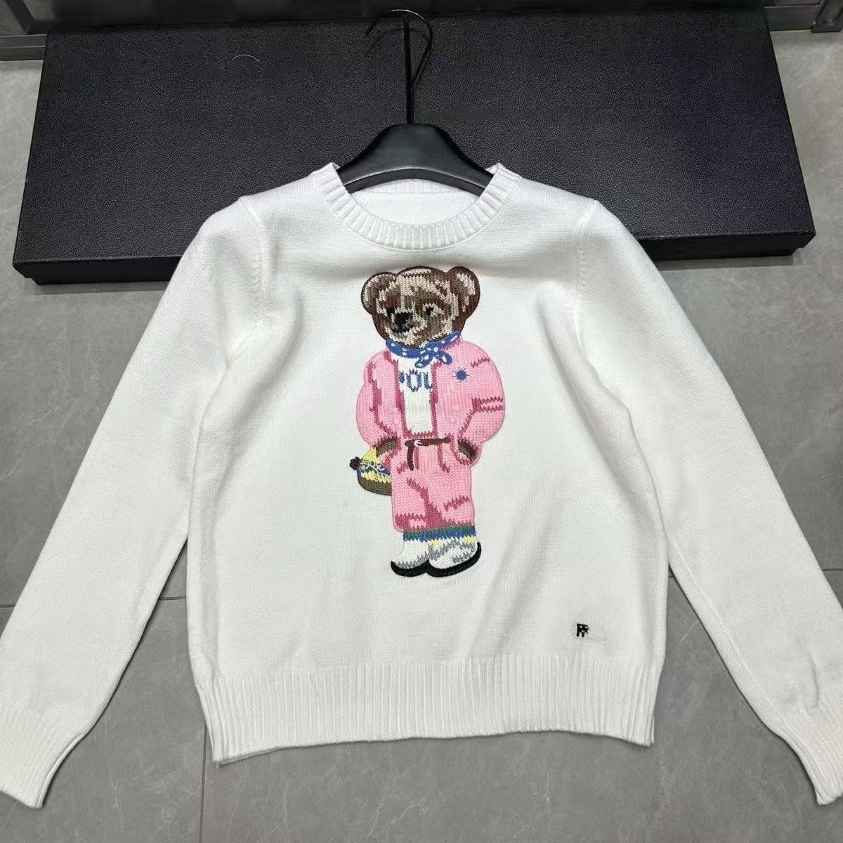Pink cartoon bear round-neck pullover sweater autumn and winter knitted casual knit top for women's fashion