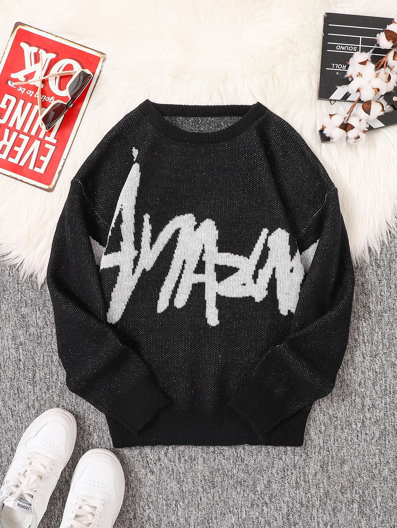 Simple LongSleeved Crew Neck Knit Sweater Suitable for Men Comfortable and Stylish Everyday Wear a Fashionable Layering Choice Any Season 260819