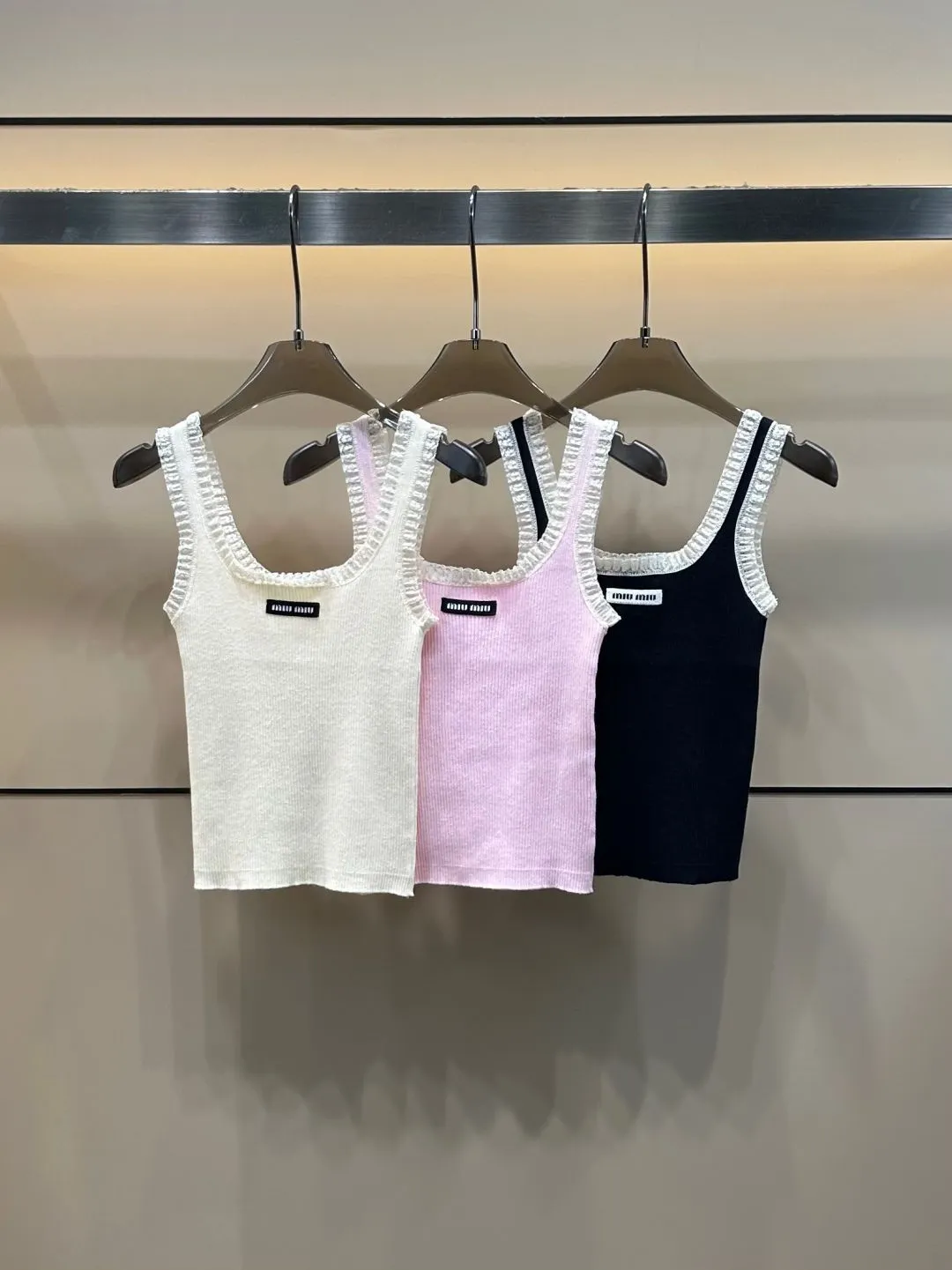 Summer women's cardigan luxurious designer style short knitted sweater with embroidery women's halterneck cardigan women's vest top