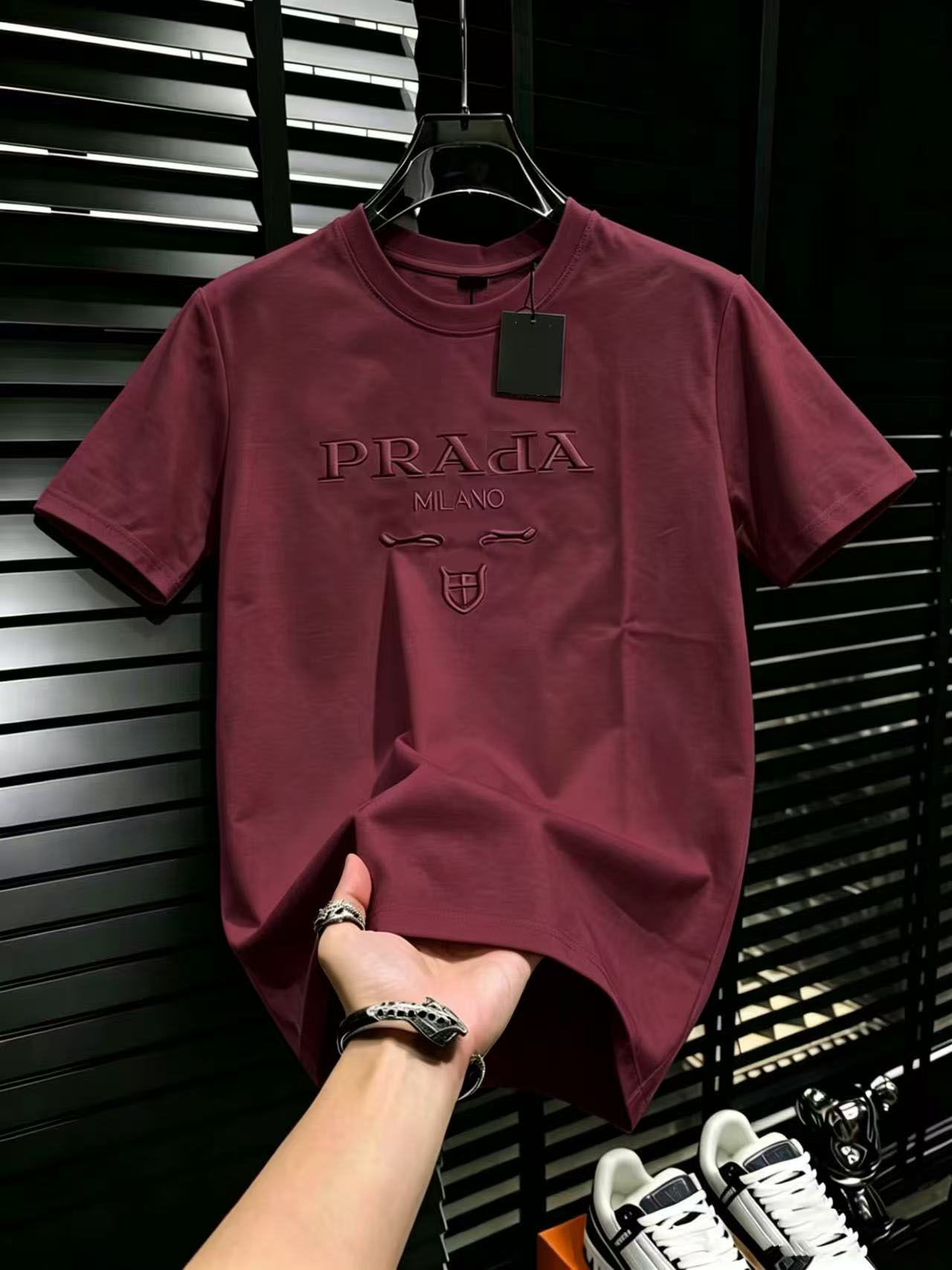 Men's T-Shirts New summer luxury short-sleeve letter T-shirt for men and women couple's top with embroidery casual and loose fit round nec