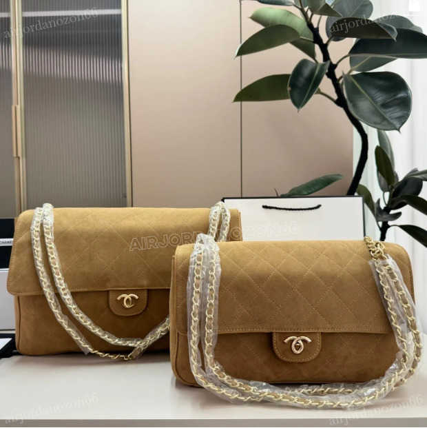 2027 new Women Designer Maxi Shopping CF Shoulder Bag Classic Flap Vintage Grained Calfskin Handbags Cowhide Leather Airport Tote Bag Luxury 26s Sue