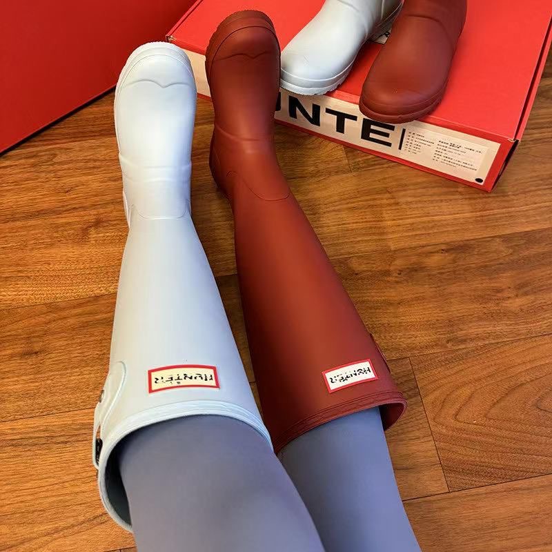 Designer Tall RainBoots Red Black Waterproof Women's Boots Snow Rubber knee Boots Outdoor Daily hunters Footwear